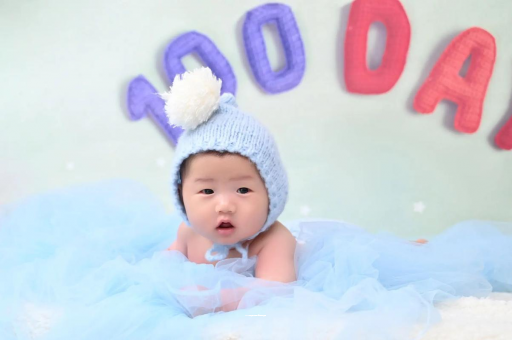 阜新怀孕多久才显肚子 阜新怀孕多久才显肚子